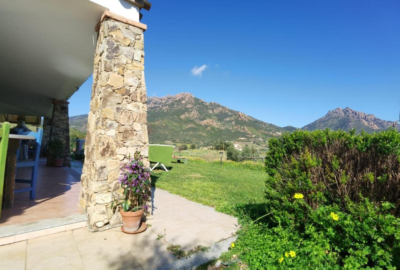 Domu Abi Manna Villa Tertenìa Exteriör bild