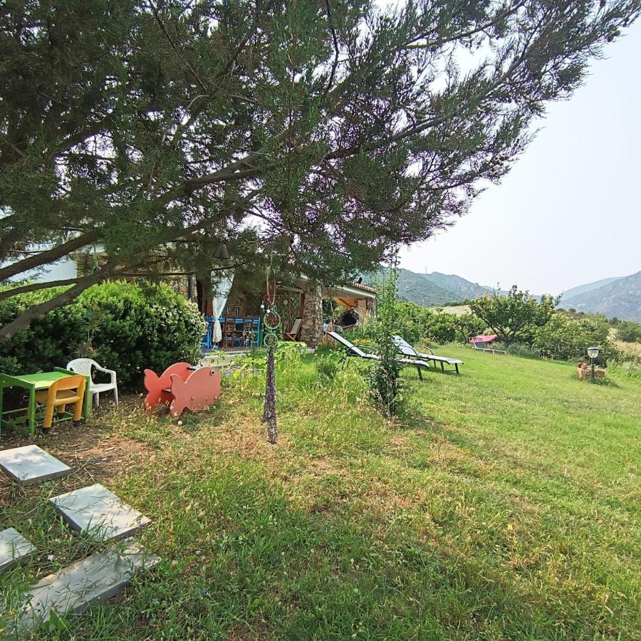 Domu Abi Manna Villa Tertenìa Exteriör bild